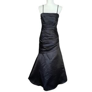 WTOO Walters & Walters Special Occasion Gown Black Satin Size 6